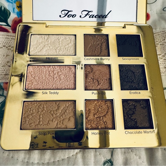 Too Faced Natural Eyes Palette with Cream and Brown Shades - Picture 8 of 10